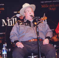 DWalser-KCMill2000DDonW(a).JPG (68425 bytes)